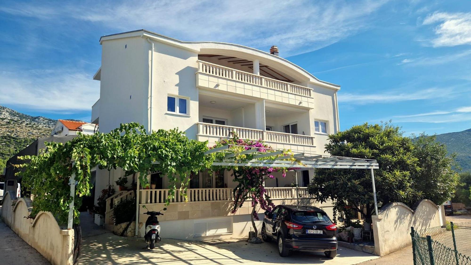 Angela Apartmán *